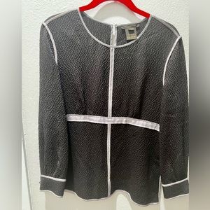 Authentic Louie Vuitton 100% soie silk top